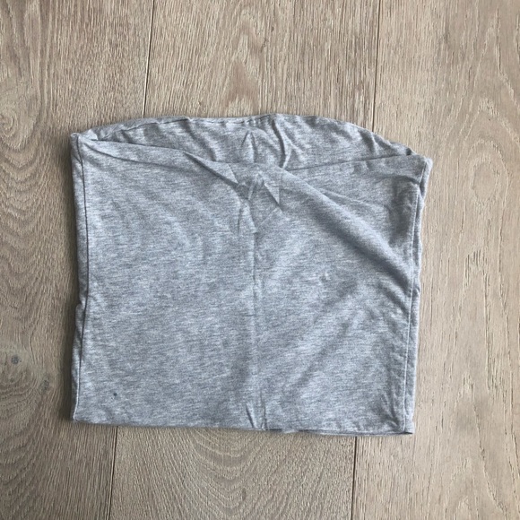 Brandy Melville Heather Gray Strapless Top - Picture 2 of 4